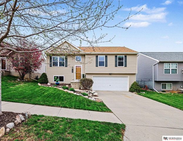 14502 Knudsen Street, Bennington, NE 68007