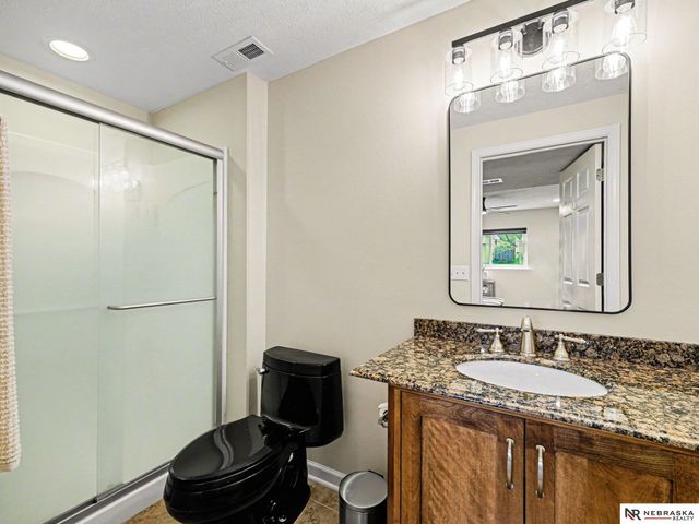 14502 Knudsen Street, Bennington, NE 68007