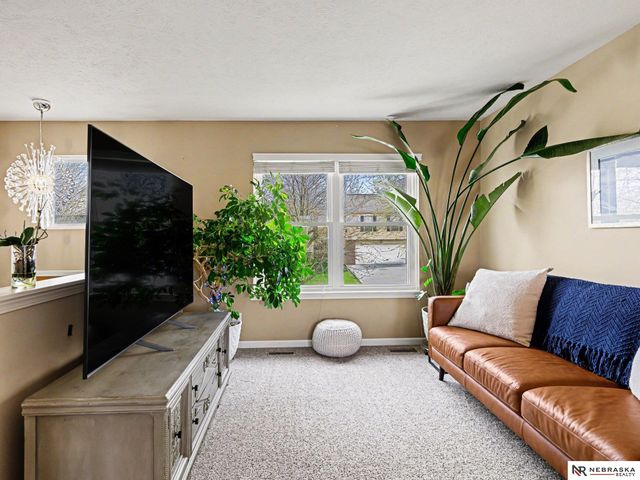 14502 Knudsen Street, Bennington, NE 68007