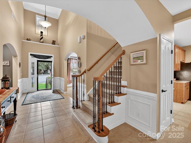 8004 Penman Springs Drive, Waxhaw, NC 28173