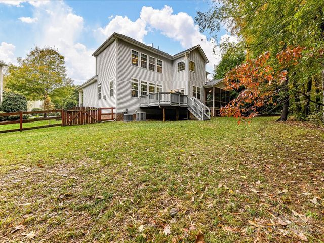 8004 Penman Springs Drive, Waxhaw, NC 28173