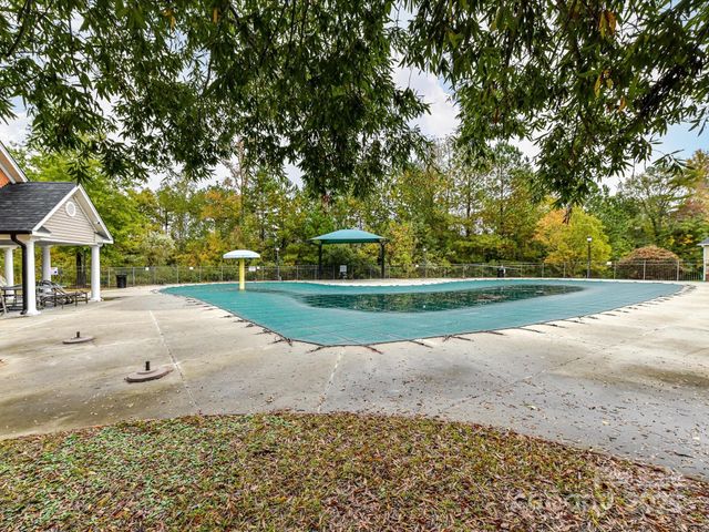 8004 Penman Springs Drive, Waxhaw, NC 28173