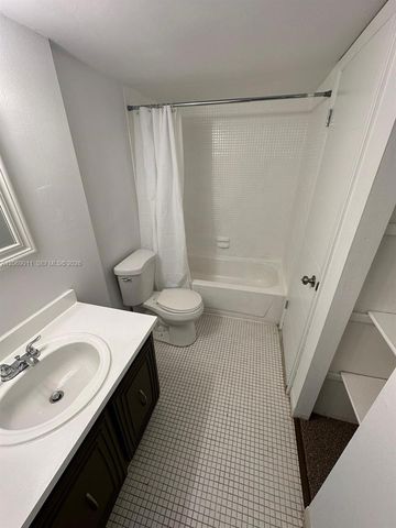 488 NW 165th St Road B-614, Miami, FL 33169