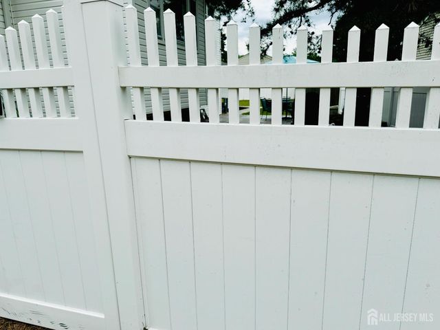 7 Rosewood Drive, Milltown, NJ 08850