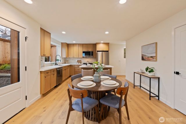 217 NW 45th Street, Seattle, WA 98107