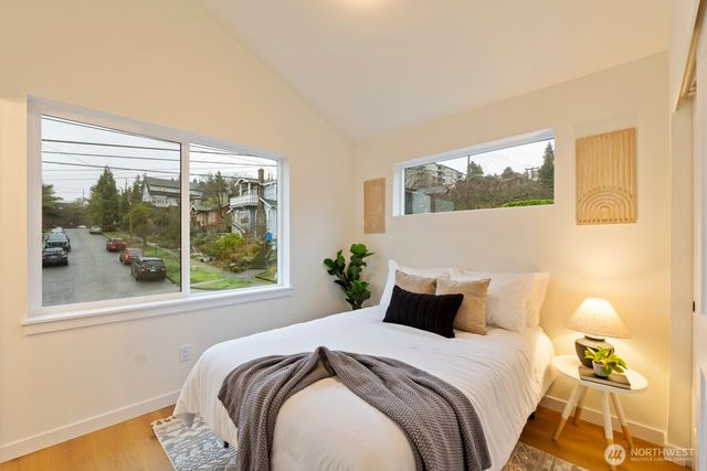 217 NW 45th Street, Seattle, WA 98107