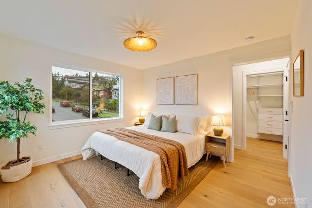 217 NW 45th Street, Seattle, WA 98107