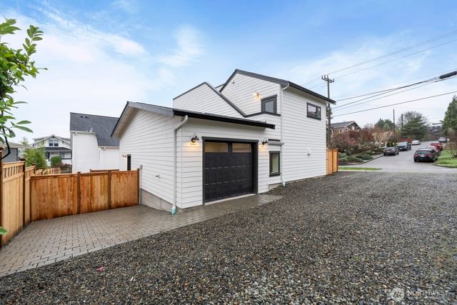 217 NW 45th Street, Seattle, WA 98107