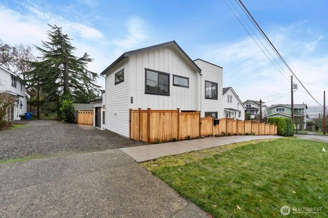 217 NW 45th Street, Seattle, WA 98107