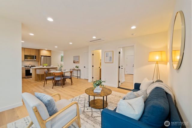 217 NW 45th Street, Seattle, WA 98107