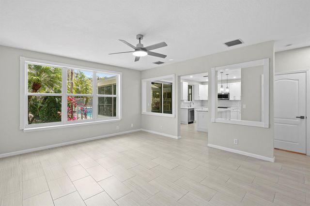 3189 SW Solitaire Palm Drive, Palm City, FL 34990