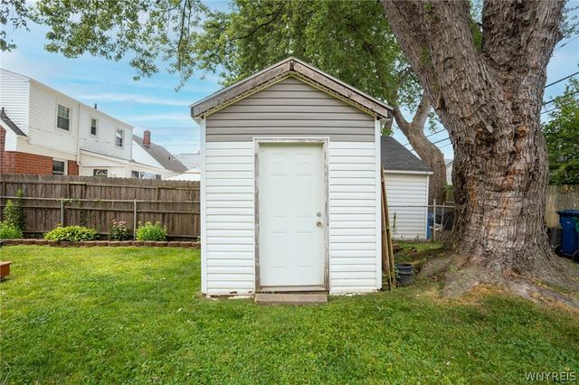 94 Ridgewood Road, Buffalo, NY 14220