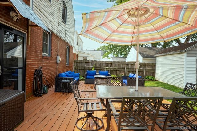 94 Ridgewood Road, Buffalo, NY 14220