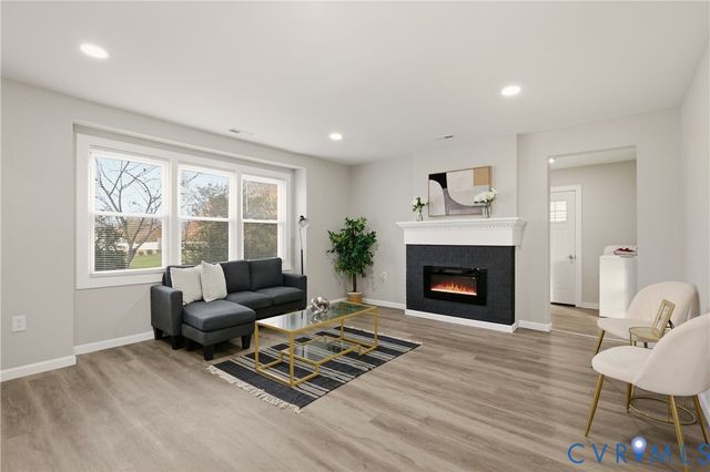 25717 Simmons Ave, Dinwiddie, VA 23803