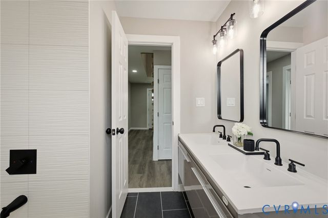 25717 Simmons Ave, Dinwiddie, VA 23803