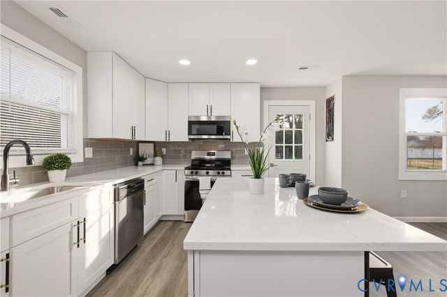 25717 Simmons Ave, Dinwiddie, VA 23803