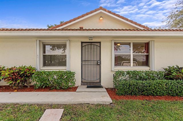 6262 Walk Circle, Boca Raton, FL 33433