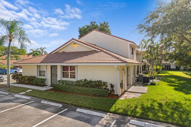 6262 Walk Circle, Boca Raton, FL 33433