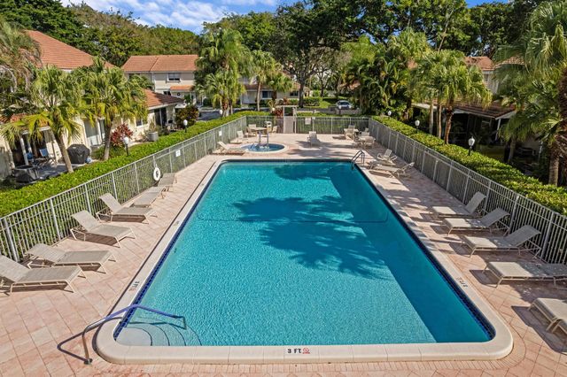 6262 Walk Circle, Boca Raton, FL 33433