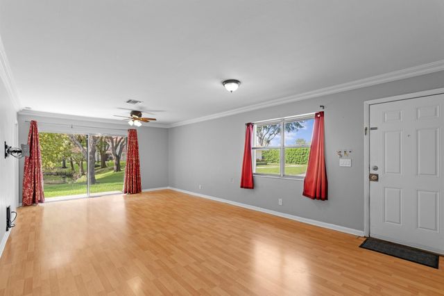 6262 Walk Circle, Boca Raton, FL 33433