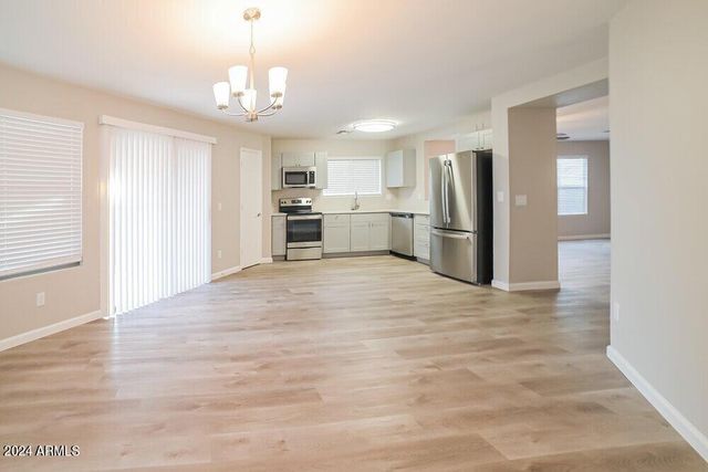 7929 W Caron Drive, Peoria, AZ 85345