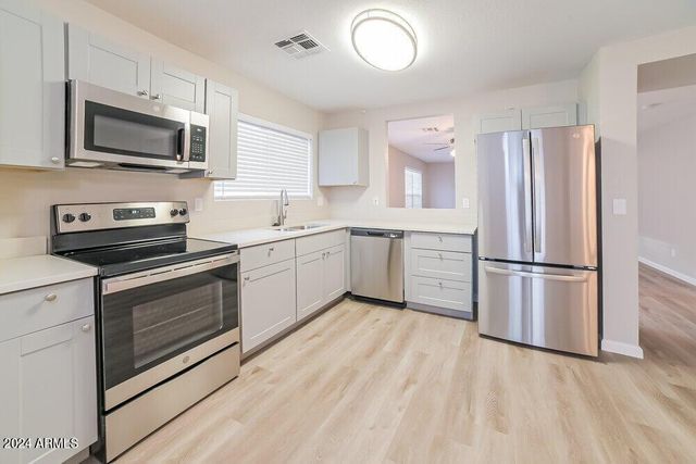 7929 W Caron Drive, Peoria, AZ 85345