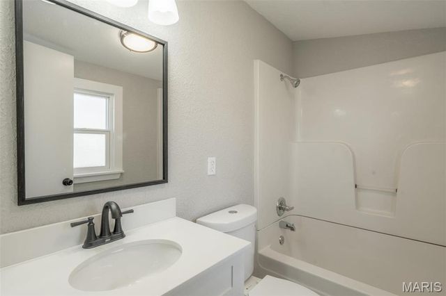 1201 S. Main St., Piedmont, MO 63957