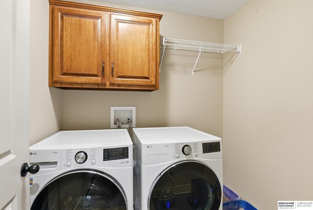 17355 Y Street, Omaha, NE 68135