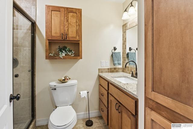 17355 Y Street, Omaha, NE 68135