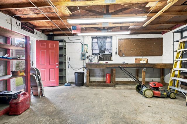 305 Valeria St, Nashville, TN 37210