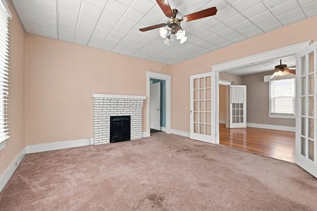 305 Valeria St, Nashville, TN 37210