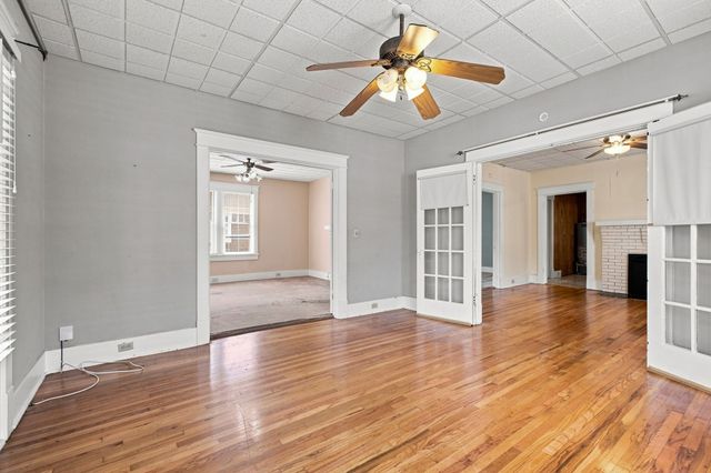 305 Valeria St, Nashville, TN 37210