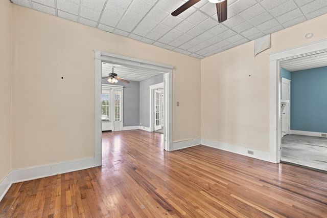 305 Valeria St, Nashville, TN 37210