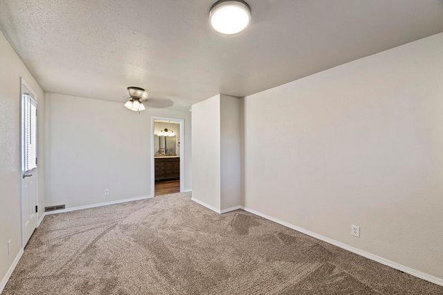 4065 Crestwood Circle, Central Point, OR 97502