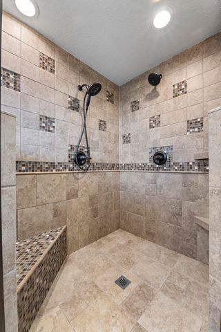 4065 Crestwood Circle, Central Point, OR 97502