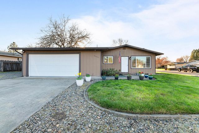 4065 Crestwood Circle, Central Point, OR 97502