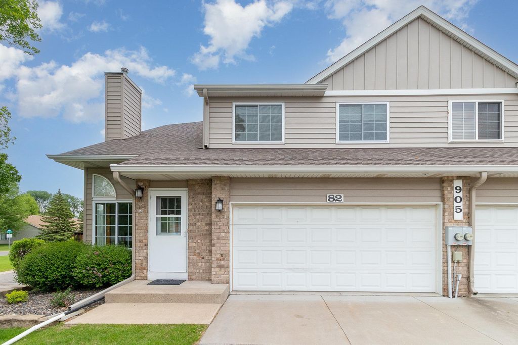 905 106th Lane NW 82, Coon Rapids, MN 55433