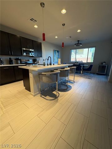 9702 Sapphire Rim Avenue, Las Vegas, NV 89148