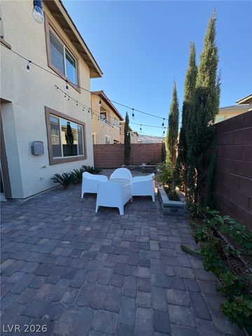 9702 Sapphire Rim Avenue, Las Vegas, NV 89148