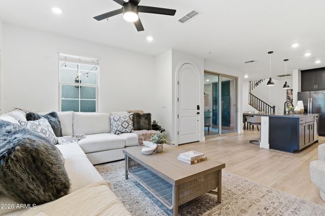 3855 S MCQUEEN Road 34, Chandler, AZ 85286