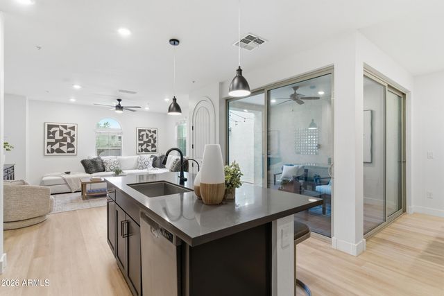 3855 S MCQUEEN Road 34, Chandler, AZ 85286