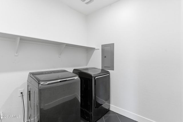 3855 S MCQUEEN Road 34, Chandler, AZ 85286