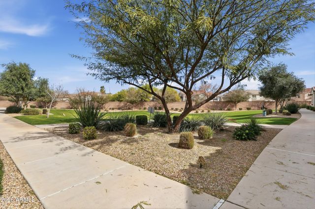3855 S MCQUEEN Road 34, Chandler, AZ 85286