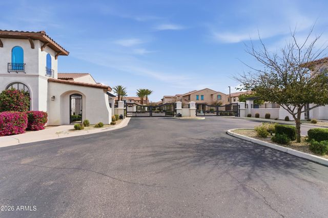 3855 S MCQUEEN Road 34, Chandler, AZ 85286