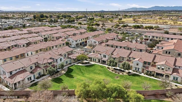 3855 S MCQUEEN Road 34, Chandler, AZ 85286