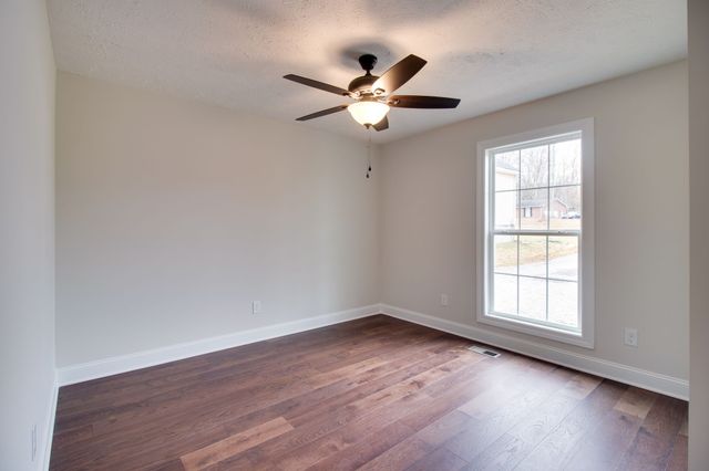 313 Lee Ln, Shelbyville, TN 37160