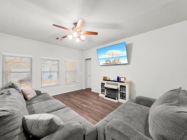 9991 Spring Creek Road, Cleveland, TX 77327
