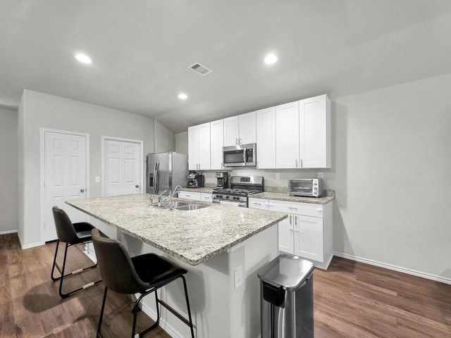 9991 Spring Creek Road, Cleveland, TX 77327