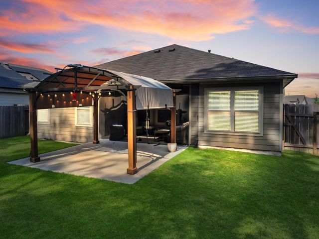 9991 Spring Creek Road, Cleveland, TX 77327
