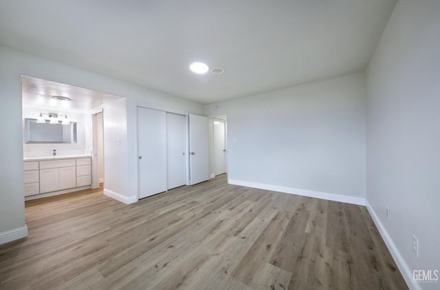 2519 Holladay Avenue, Bakersfield, CA 93313